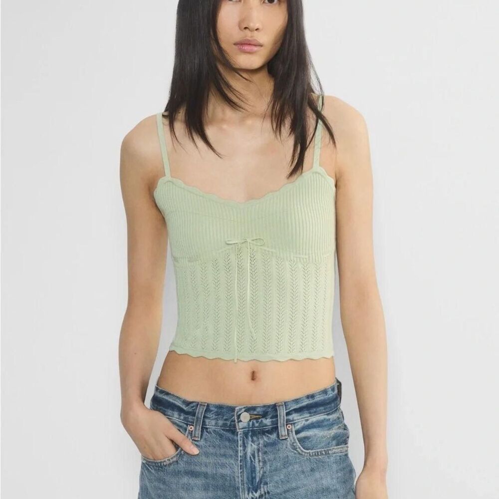 Aritzia Women's Green Blouse - Picture 2 of 3